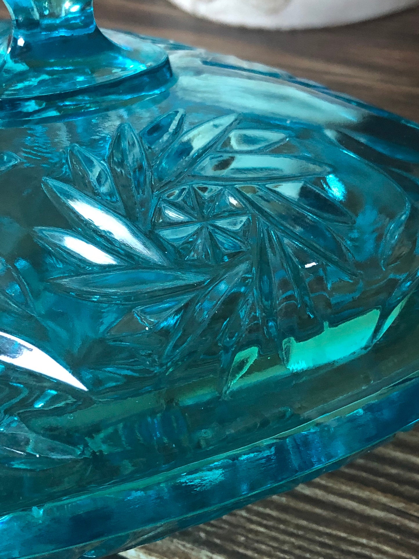 Hazel Atlas 1950s Turquoise Candy Dish Pinwheel Vine Pattern Glass Lidded Triangular Dish