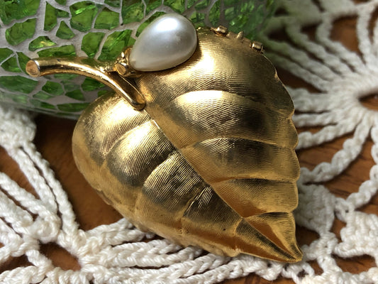 Vintage Avon Perfumer Brocade Gold Tone Leaf with Faux Pearl Stash Pin, Avon Brooch, Brocade Gold Tone Leaf with Faux Pearl Locket Brooch