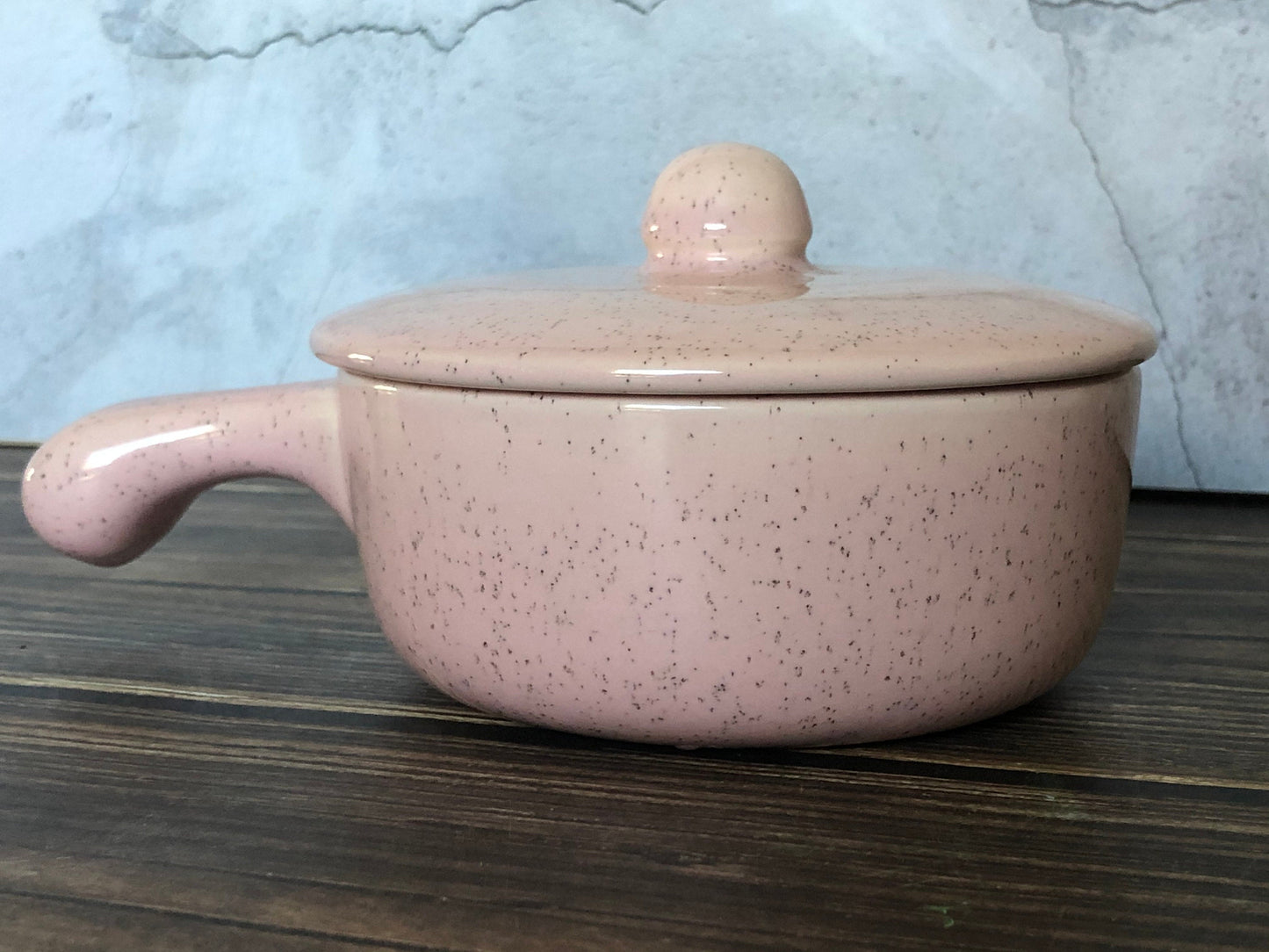 Individual Size Pink Speckled Stoneware Covered Soup Bowl Casserole Dish With Lid