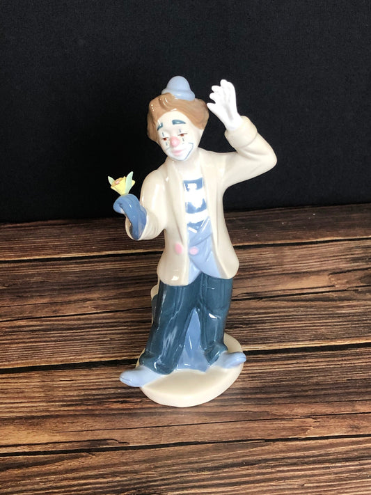 Desako Porcelain Clown Magician With Bisque Flowers Figurine 1993 Mexico