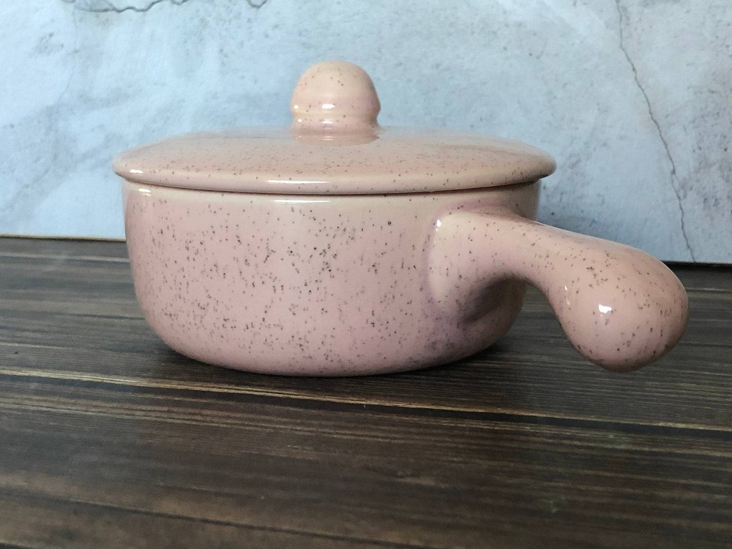 Individual Size Pink Speckled Stoneware Covered Soup Bowl Casserole Dish With Lid