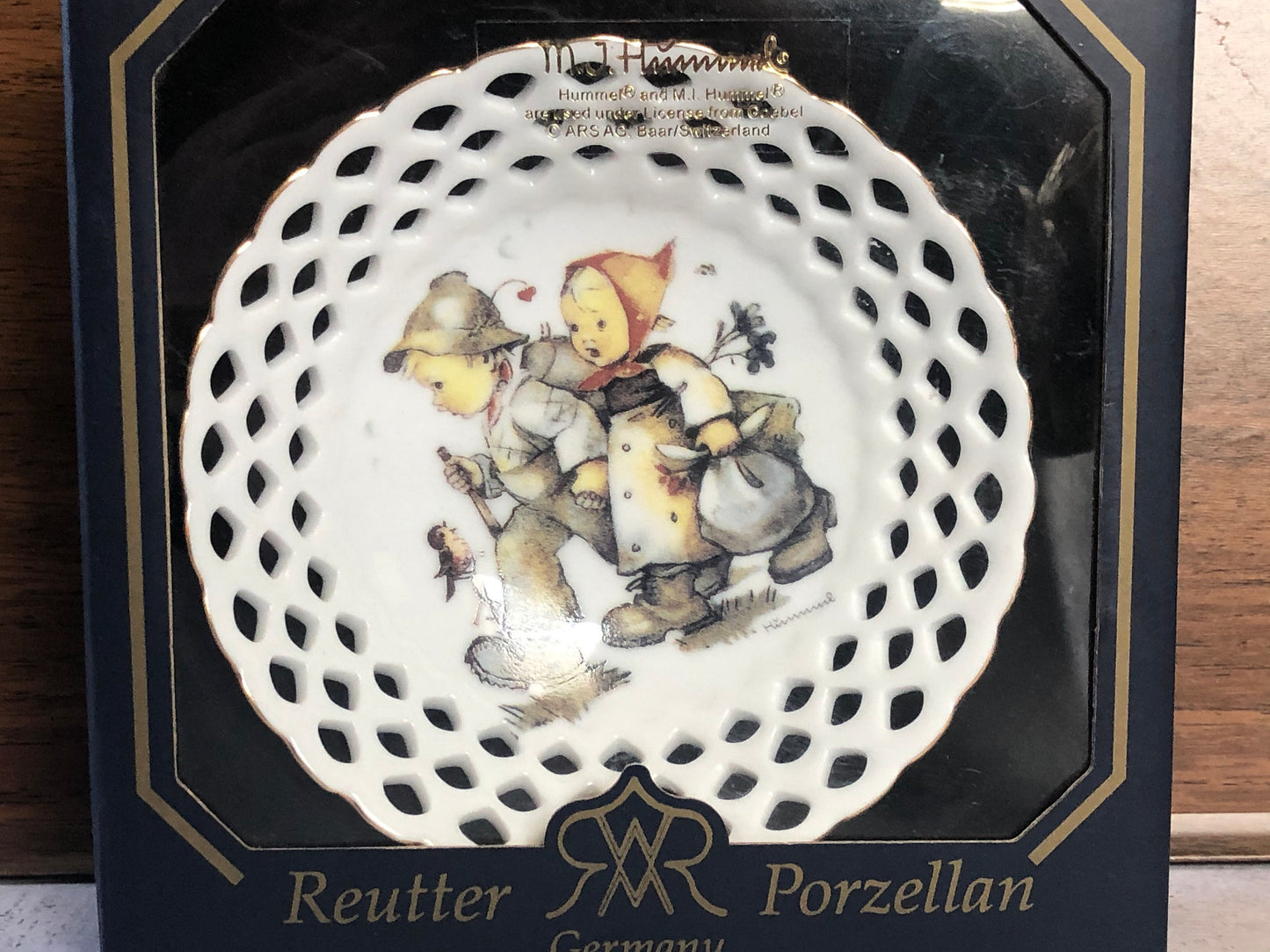 Germany M. I. Hummel Hansel and Gretel 5" Trinket Dish Reutter Porzellan Punched Plate in Original Box